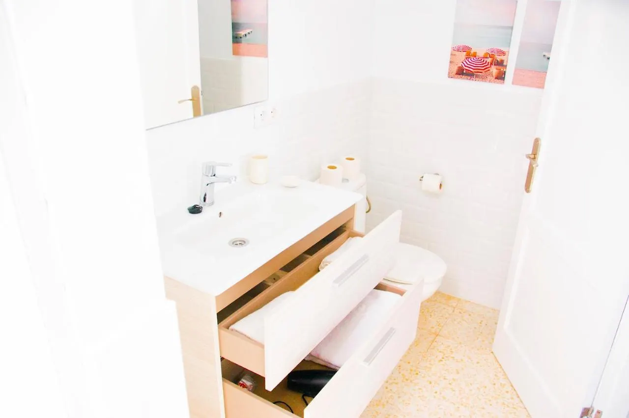 Arena Y El Mar Apartment Famara 0*,  Spain