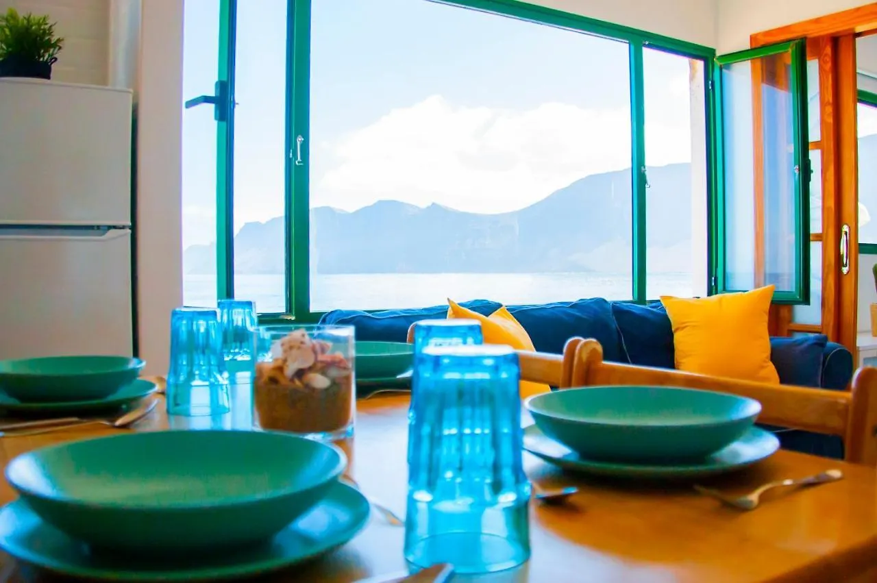 Arena Y El Mar Apartment Famara 0*,